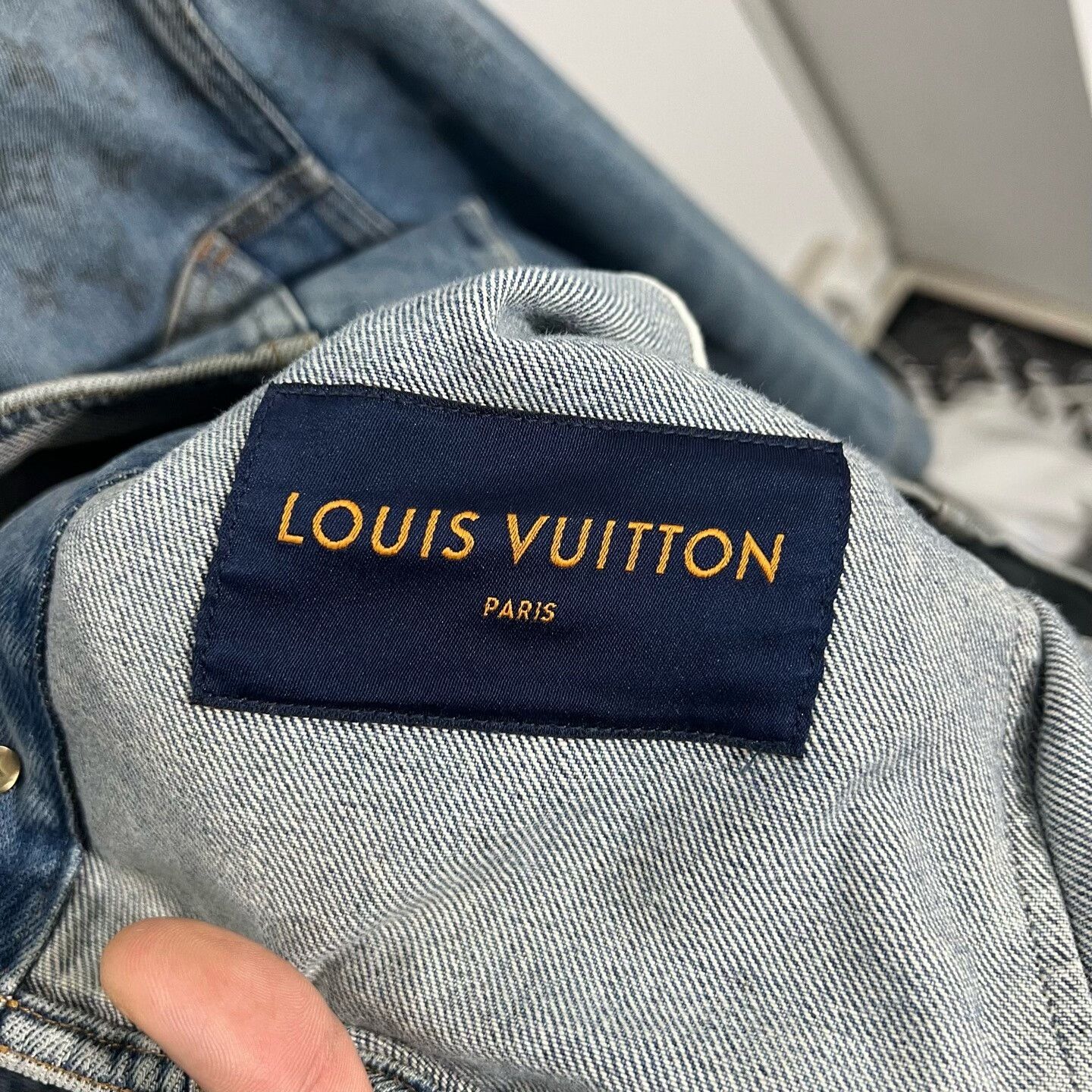 Louis Vuitton Louis Vuitton Denim Gradient Multi Light Jacket s Men Size US S / EU 44-46 / 1 - 3 Thumbnail