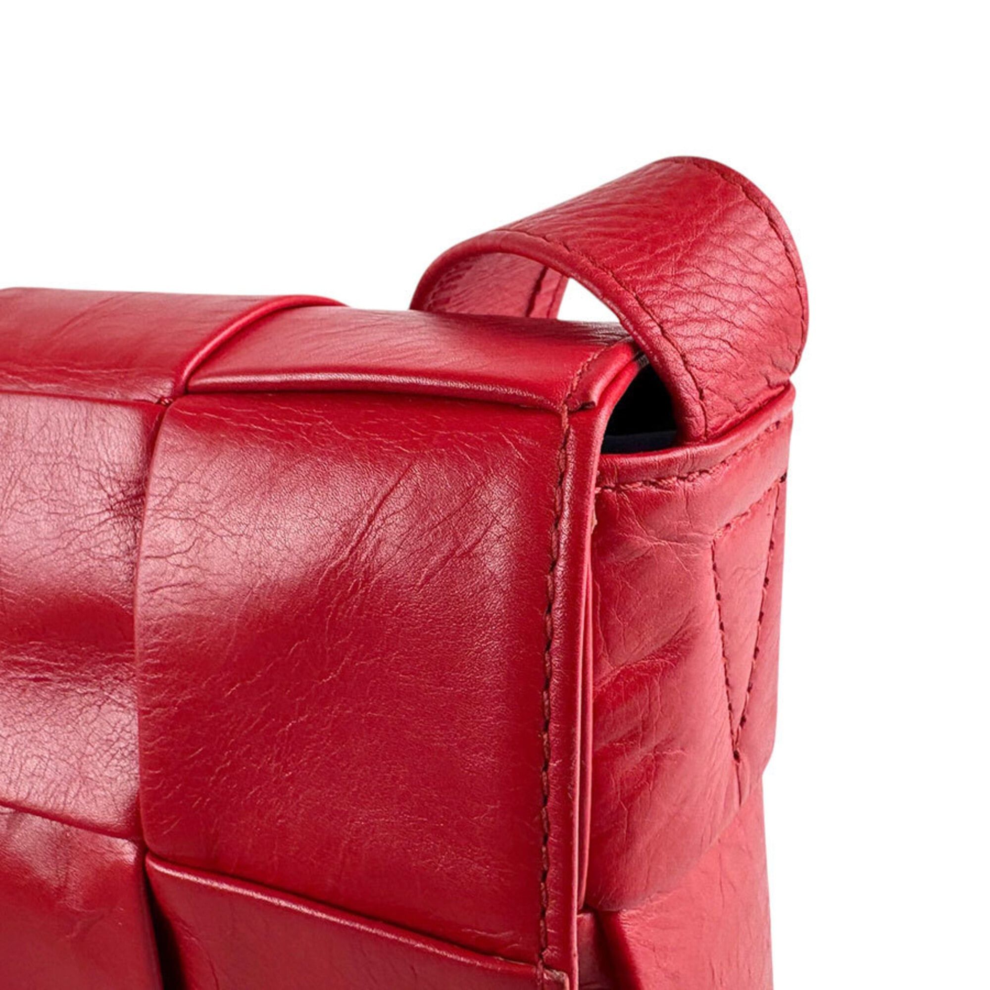 Bottega Veneta Bottega Veneta Cassette Leather Shoulder Bag, Red, Women's, Z9316 Size ONE SIZE - 7 Thumbnail