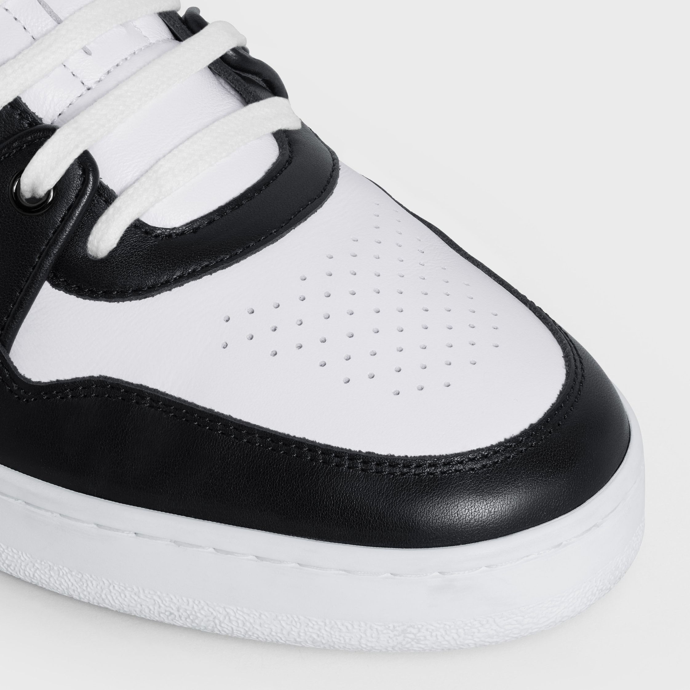 Celine CELINE TRAINER CT-04 LOW LACE-UP SNEAKER IN CALFSKIN white/black Size US 10 / EU 43 - 4 Thumbnail