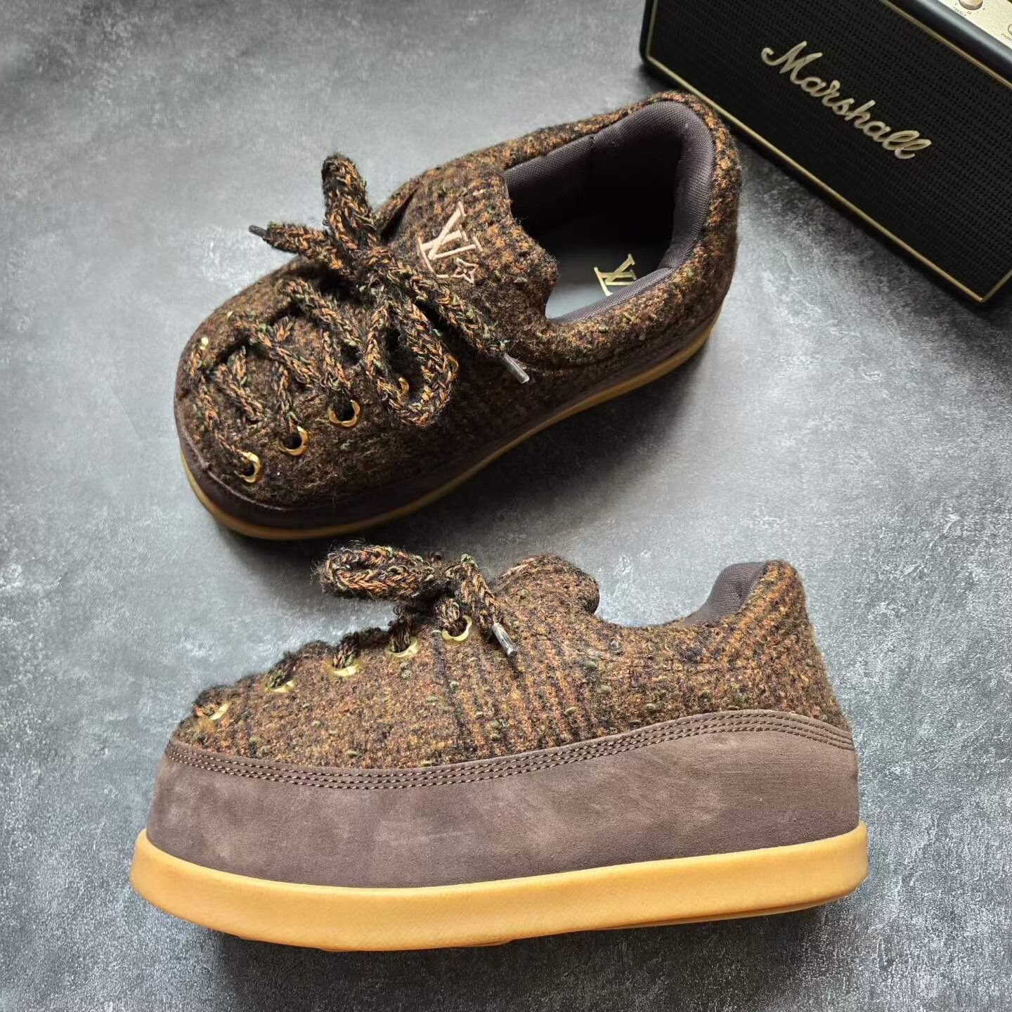 Louis Vuitton Louis Vuitton Nigo Yeti Runner Sneaker Size US 9 / EU 42 - 4 Thumbnail