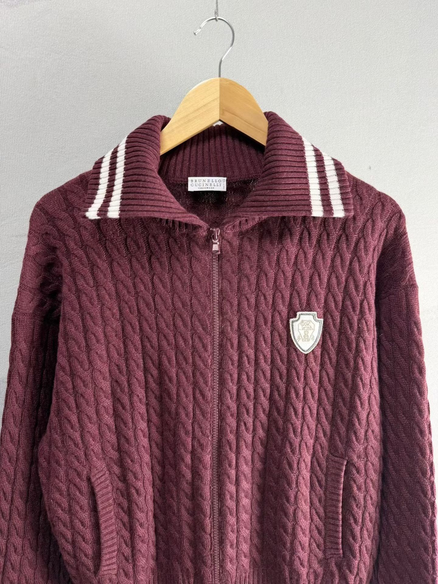 Brunello Cucinelli Brunello Cucinelli Burgundy Cashmere Zip Jacket Size US L / EU 52-54 / 3 - 2 Thumbnail