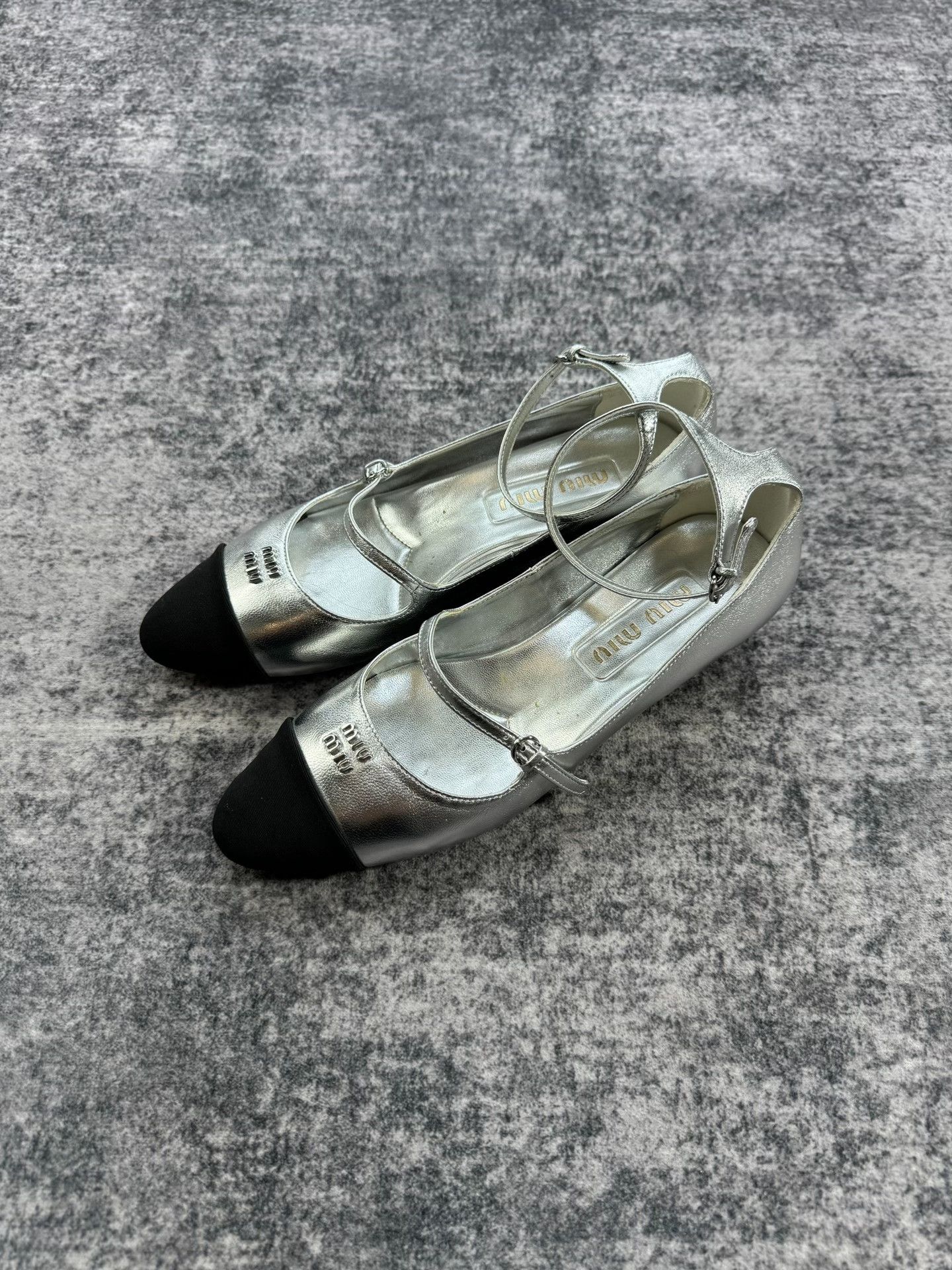 Miu Miu Miu Miu Silver Kitten Heels Size US 7 / IT 37 - 2 Thumbnail