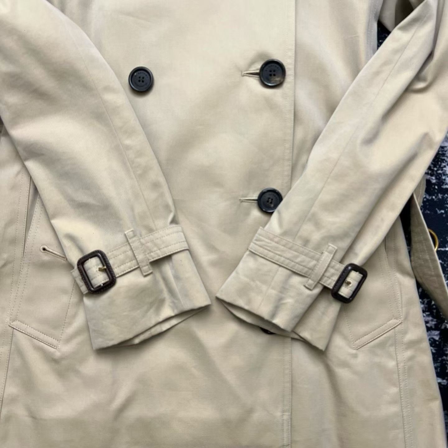 Burberry Burberry Kensington Short Trench Coat Size S / US 4 / IT 40 - 4 Thumbnail