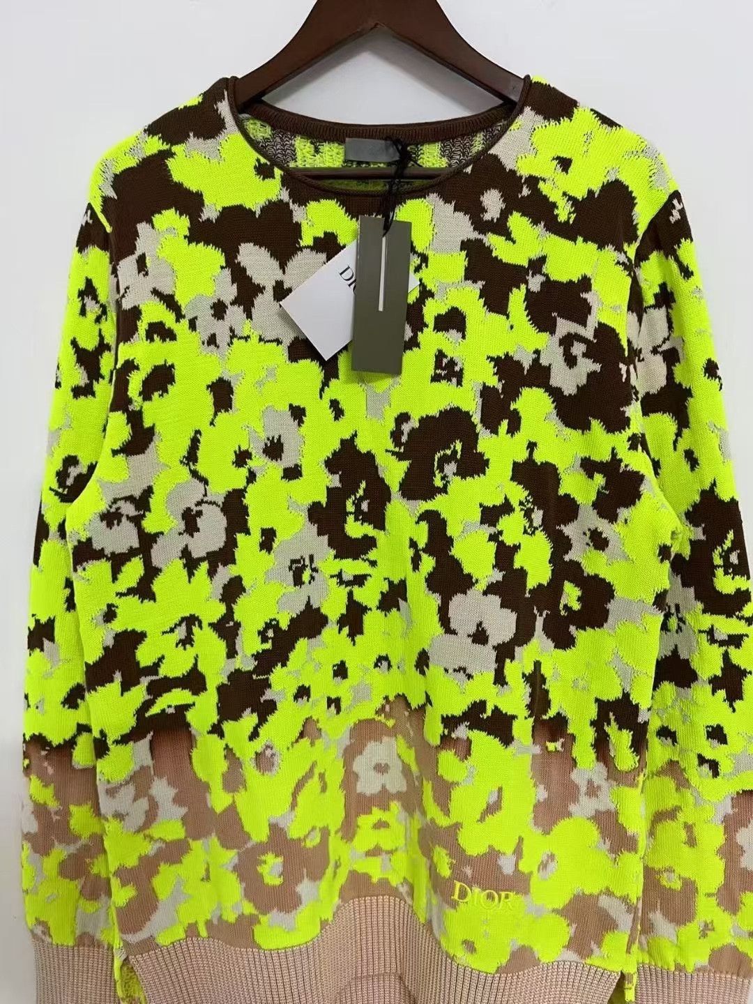 Dior Dior Fluorescent Green Floral Jacquard Sweater Size M / US 6-8 / IT 42-44 - 2 Thumbnail
