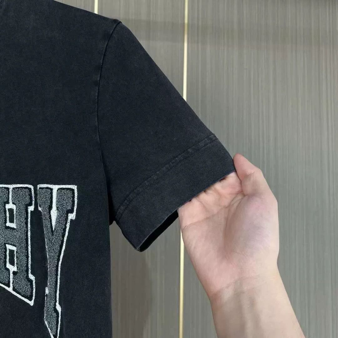 Givenchy Givenchy Flocked Lettering Washed T-Shirt Size XS / US 0-2 / IT 36-38 - 4 Thumbnail