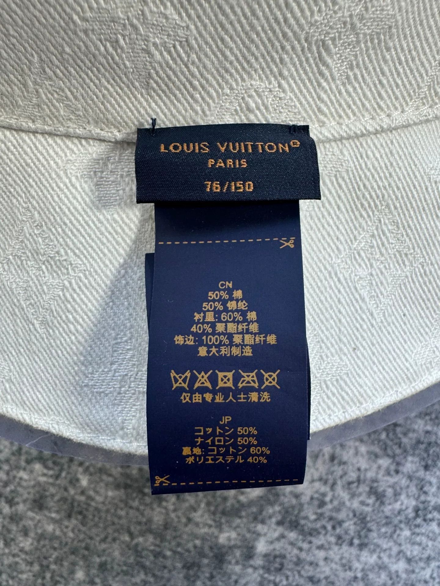 Louis Vuitton Louis Vuitton Global Limited Blue White Reversible Bucket Hat Size ONE SIZE - 5 Thumbnail
