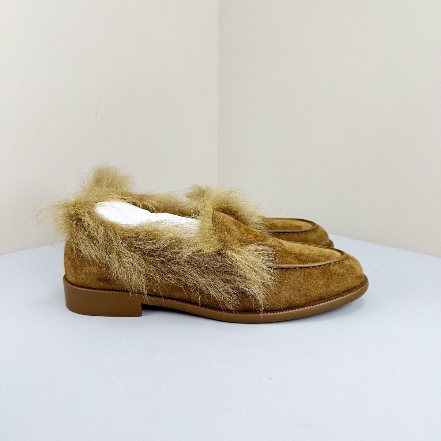 Chanel Chanel 25N Brown Suede Fur Loafers Size US 7.5 / IT 37.5 - 4 Thumbnail