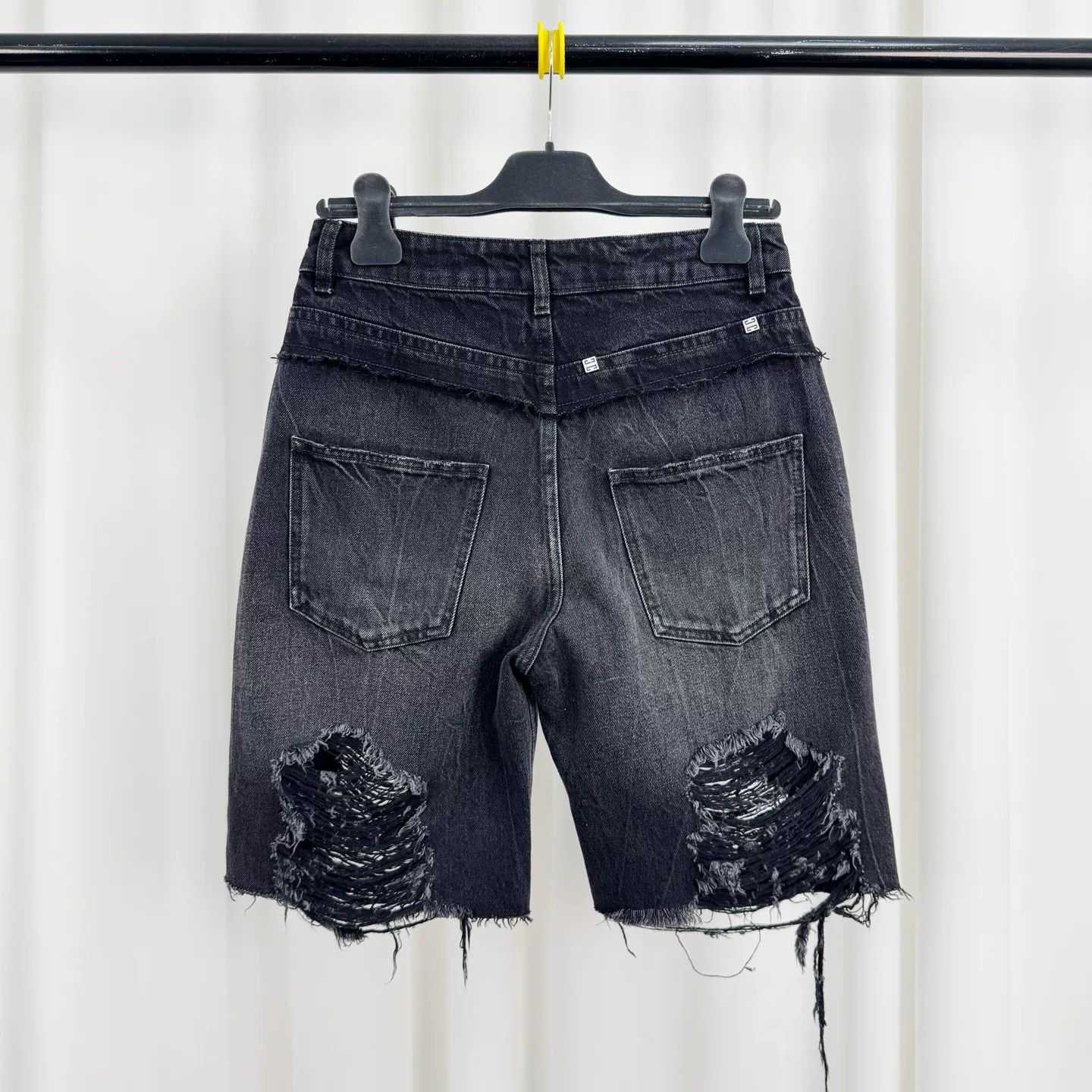 Givenchy Givenchy Washed Distressed Denim Shorts Size US 36 / EU 52 - 2 Thumbnail
