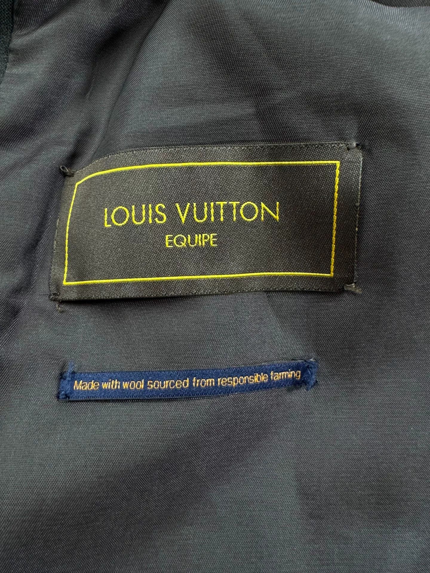 Louis Vuitton Louis Vuitton Single-Breasted Suit Size US M / EU 48-50 / 2 - 5 Thumbnail