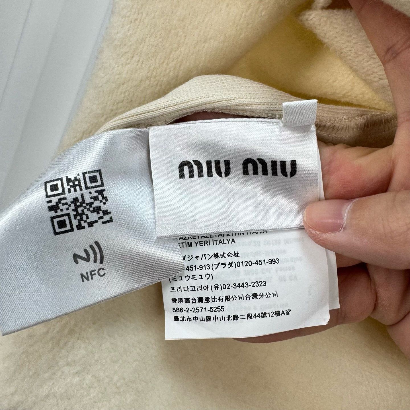 Miu Miu Miu Miu Embroidered Logo Navy Collar Sweater Vest Size M / US 6-8 / IT 42-44 - 6 Thumbnail