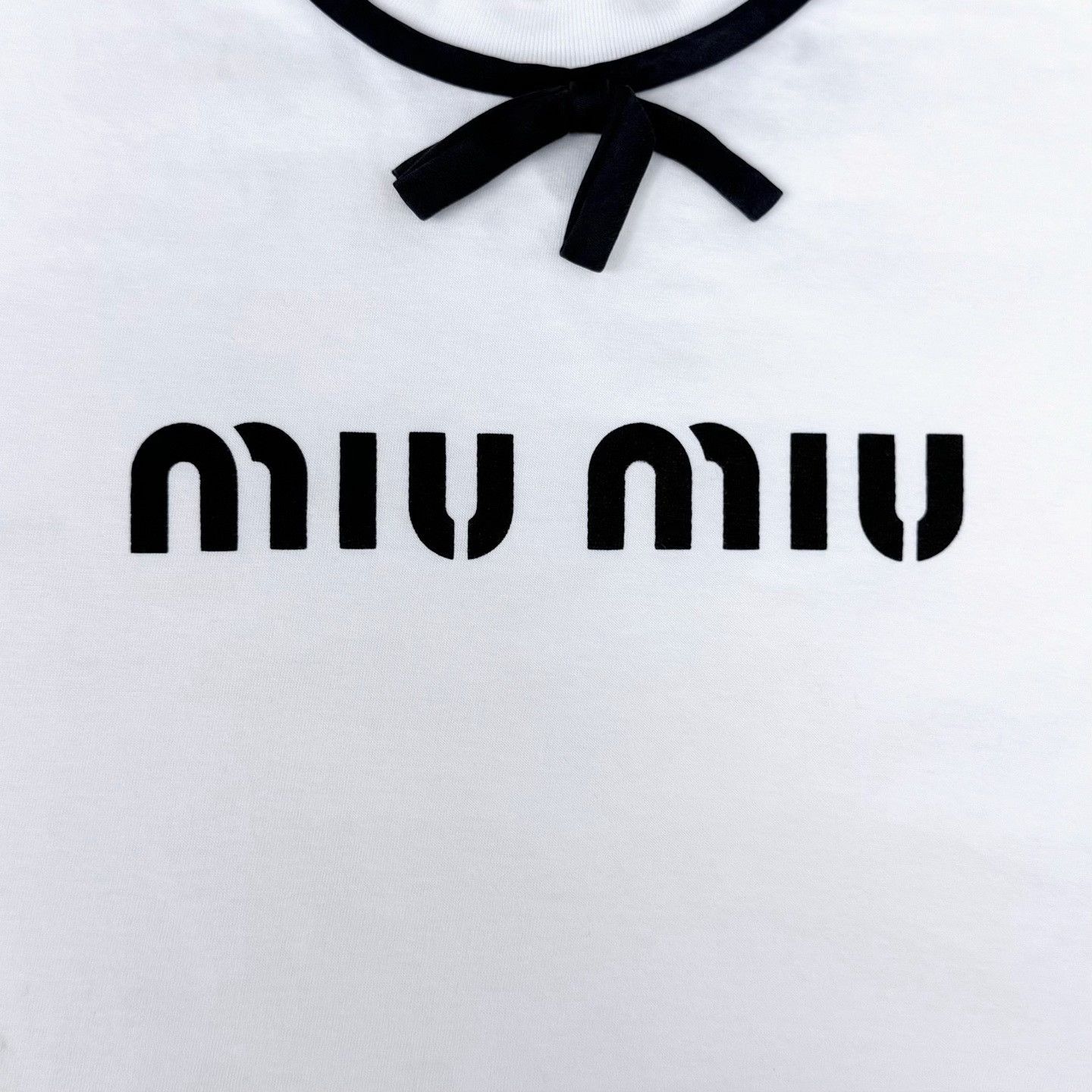 Miu Miu Miu Miu White Bow Logo Short-Sleeve Top Size XS / US 0-2 / IT 36-38 - 5 Thumbnail