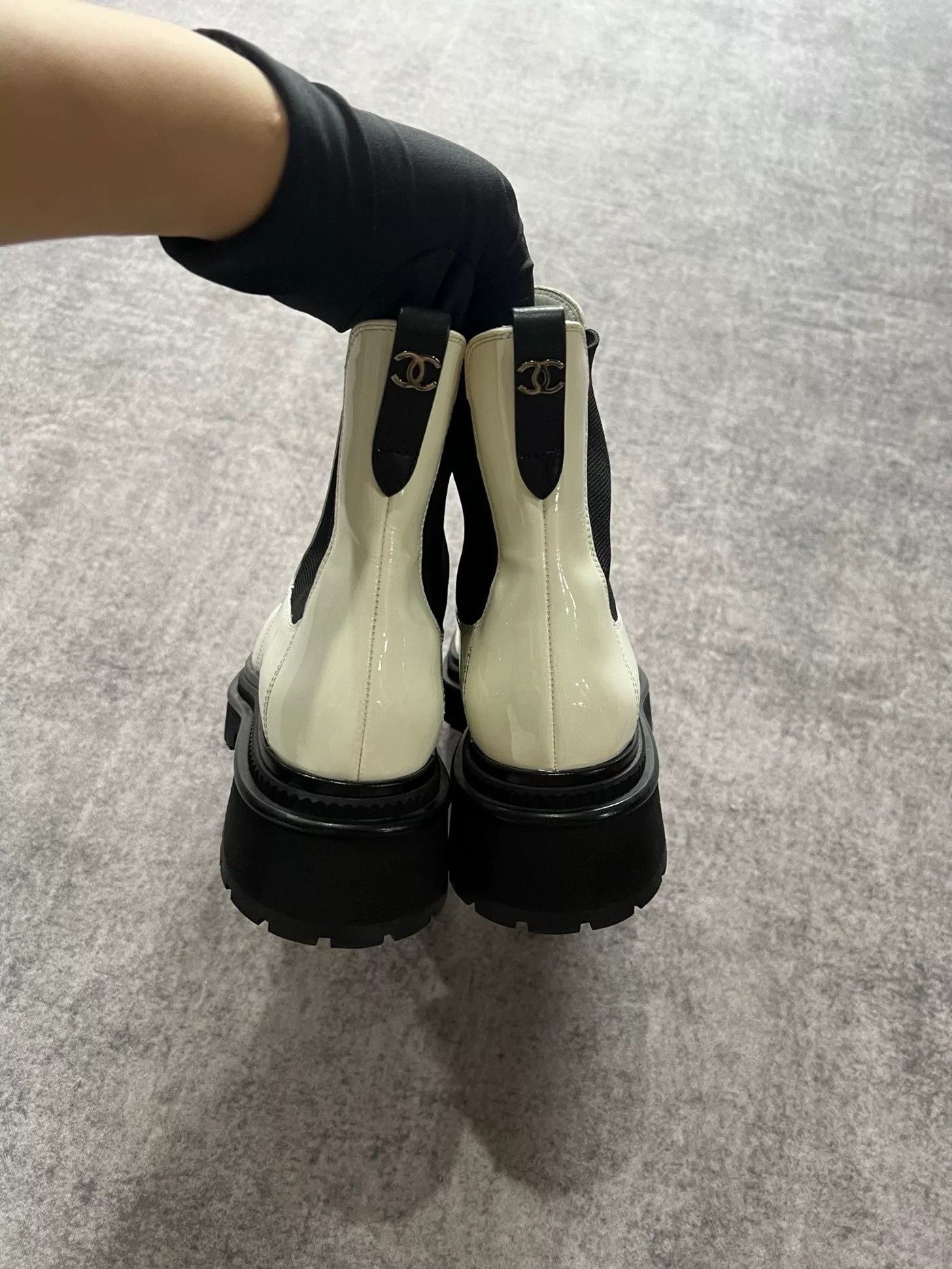 Chanel Chanel Black and White Short Boots Size US 5.5 / IT 35.5 - 5 Thumbnail