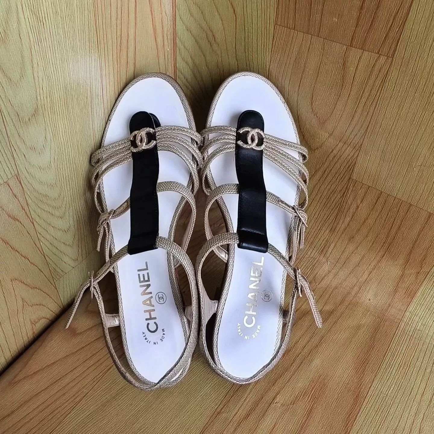 Chanel Chanel Leather Colorblock CC Sandals Size US 7.5 / IT 37.5 - 7 Thumbnail