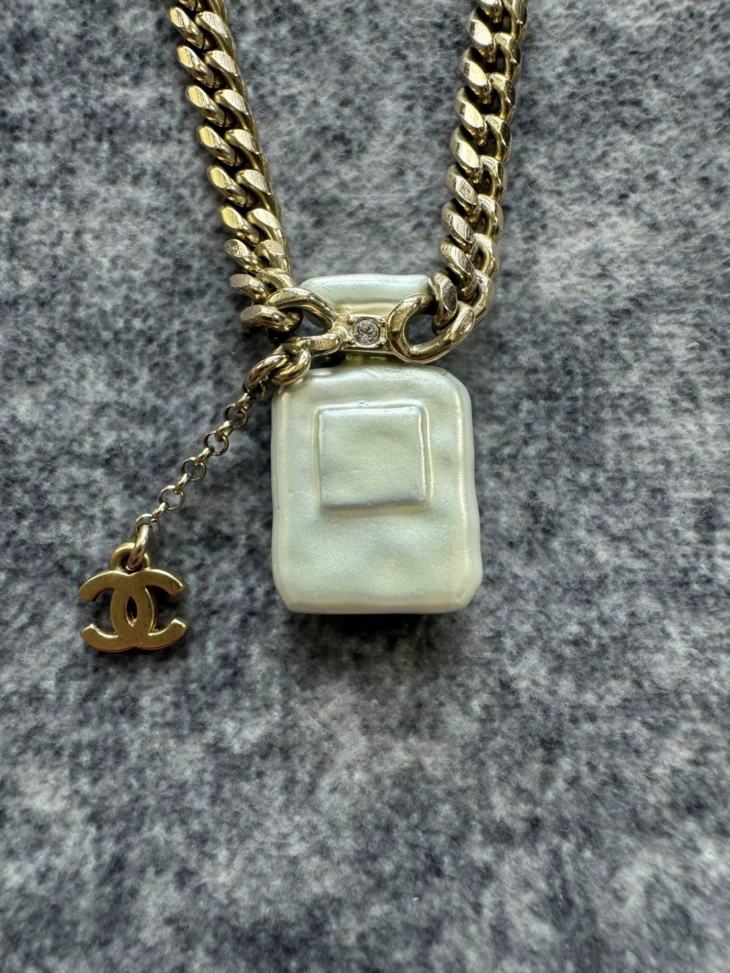 Chanel Chanel Diamond Perfume Bottle Necklace Size ONE SIZE - 5 Thumbnail