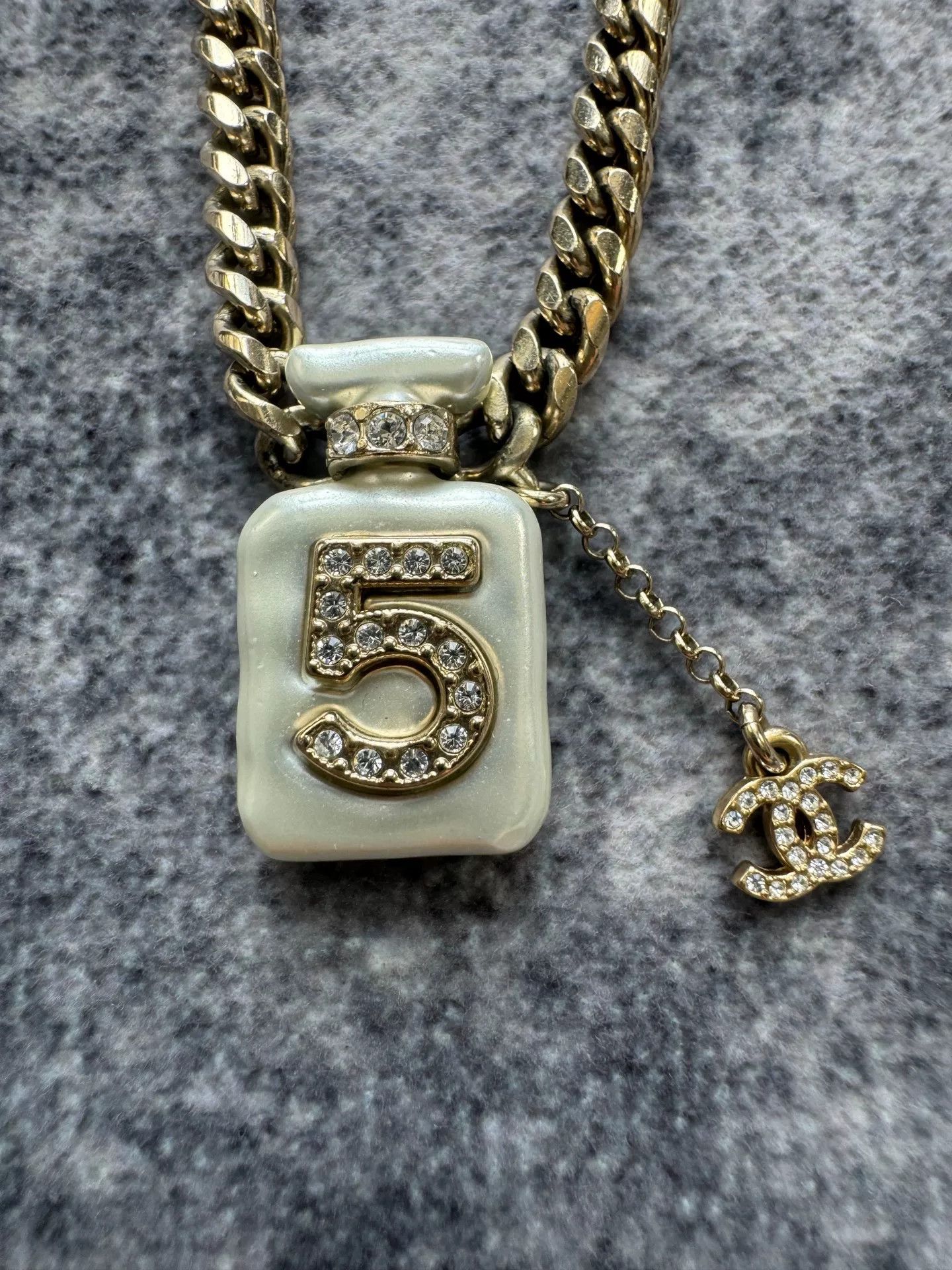 Chanel Chanel Diamond Perfume Bottle Necklace Size ONE SIZE - 4 Thumbnail