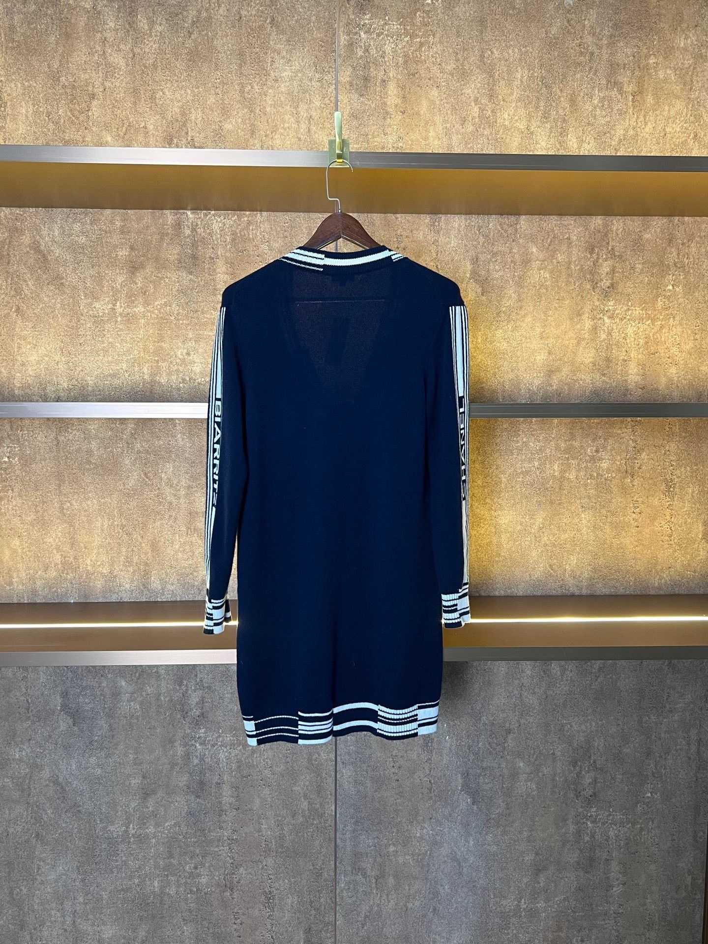 Chanel Chanel Cashmere Knit Cardigan Size S / US 4 / IT 40 - 2 Thumbnail