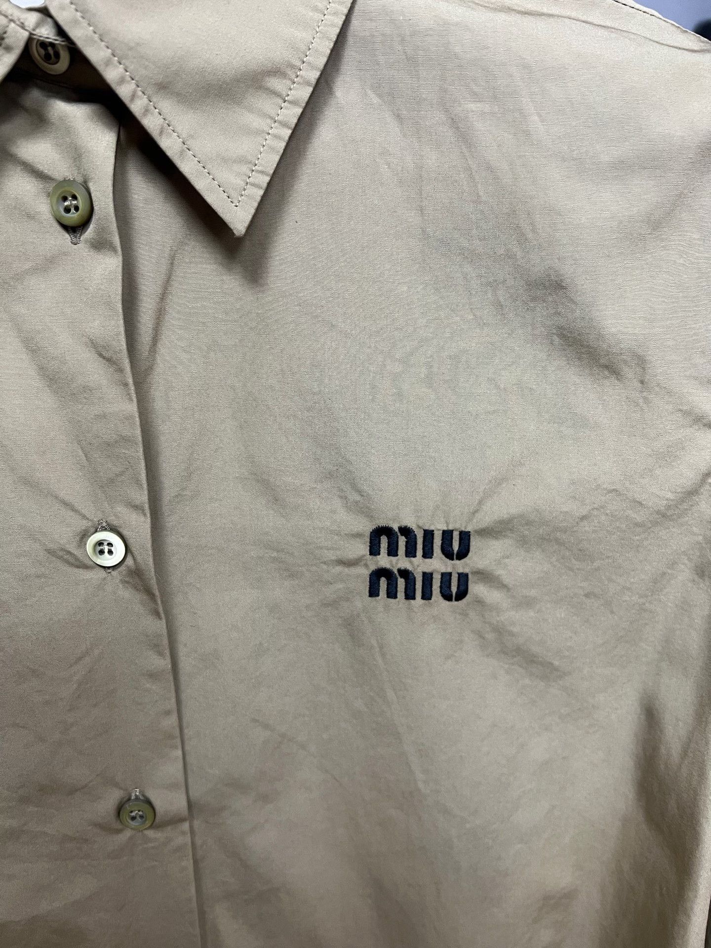 Miu Miu Miu Miu Khaki Slogan Long Shirt Size S / US 4 / IT 40 - 3 Thumbnail