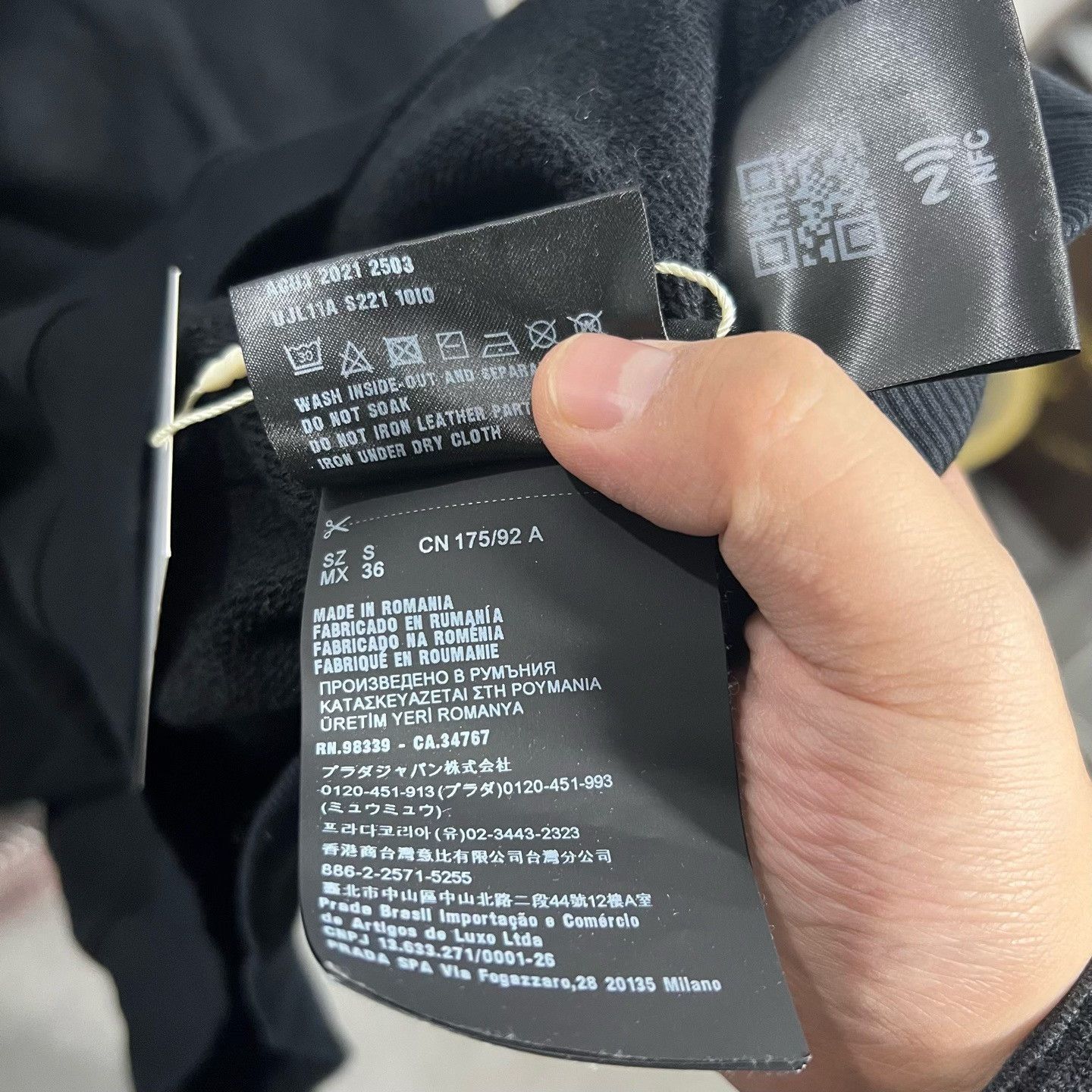 Prada Prada Black Hoodie s Men Size US S / EU 44-46 / 1 - 4 Thumbnail