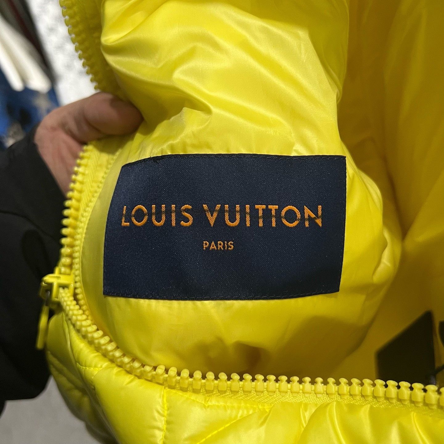 Louis Vuitton Louis Vuitton Cotton Heavy Coat s Men Size US S / EU 44-46 / 1 - 3 Thumbnail