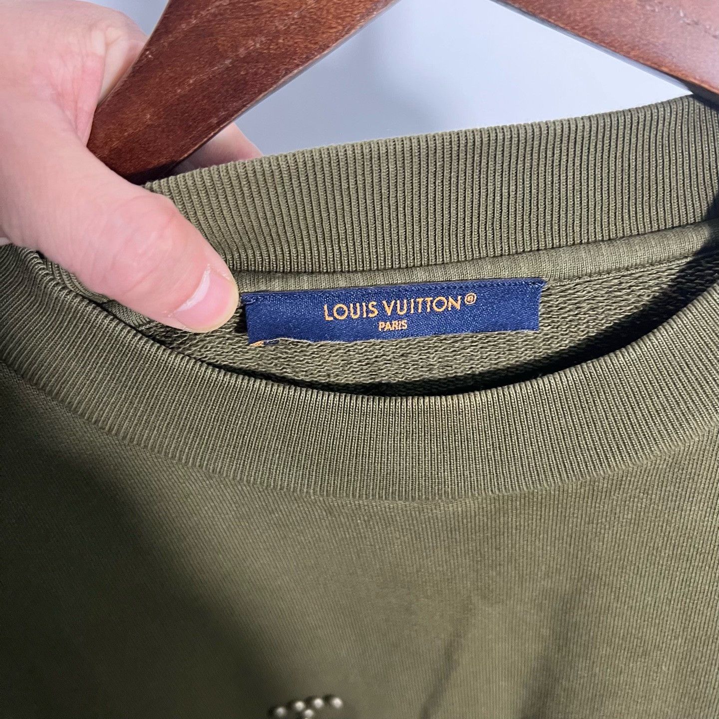 Louis Vuitton Louis Vuitton Hoodie m Men Size US M / EU 48-50 / 2 - 3 Thumbnail
