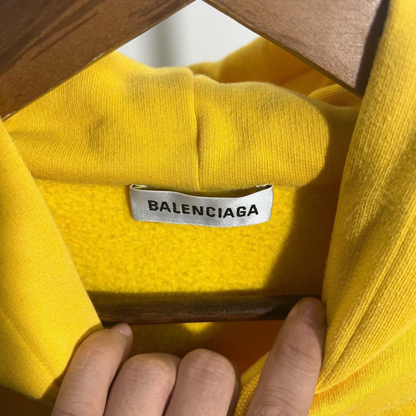 Balenciaga Balenciaga Retro Embroidered Hoodie XS Women Size XS / US 0-2 / IT 36-38 - 3 Thumbnail