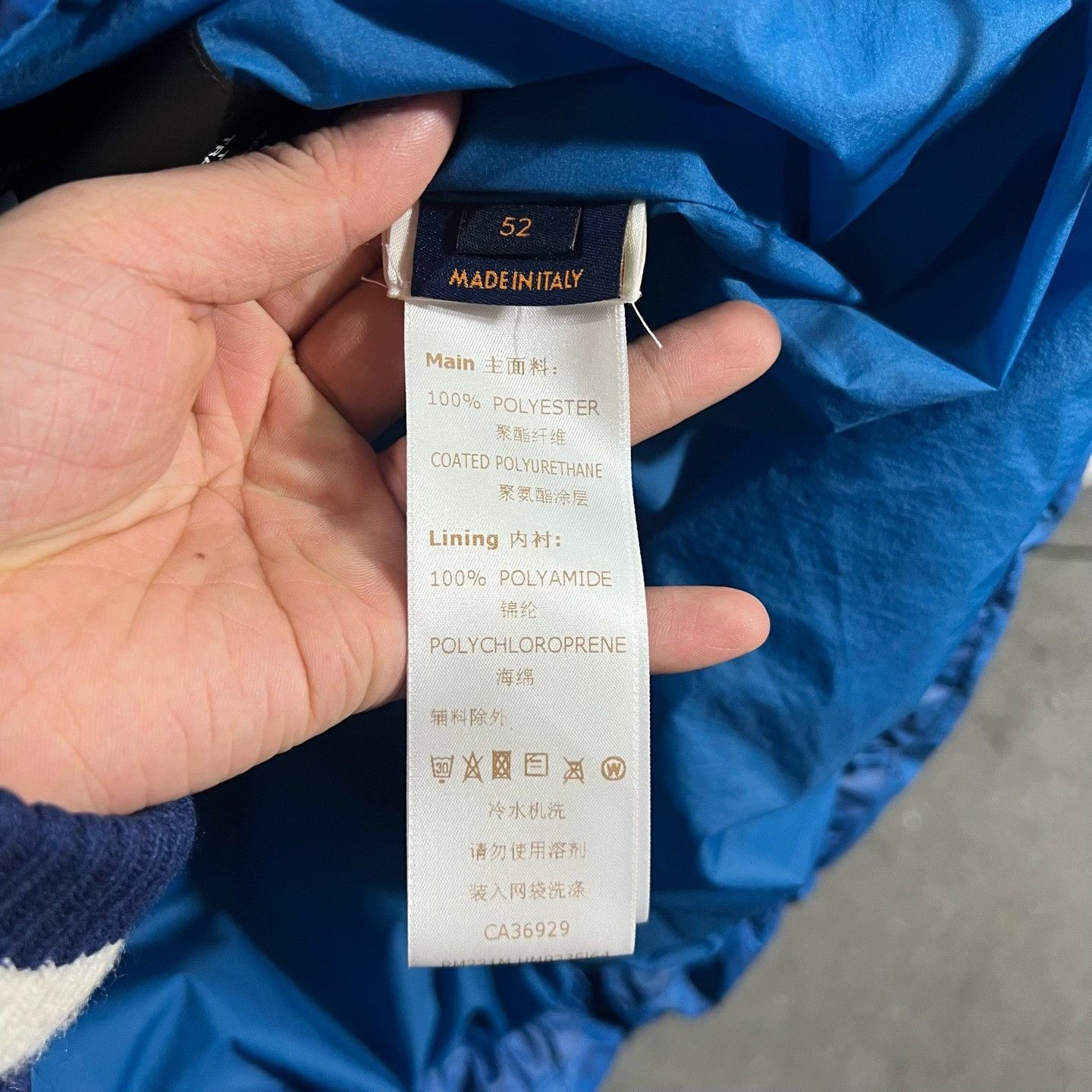 Louis Vuitton Louis Vuitton Down Blue Heavy Coat s Men Size US S / EU 44-46 / 1 - 4 Thumbnail