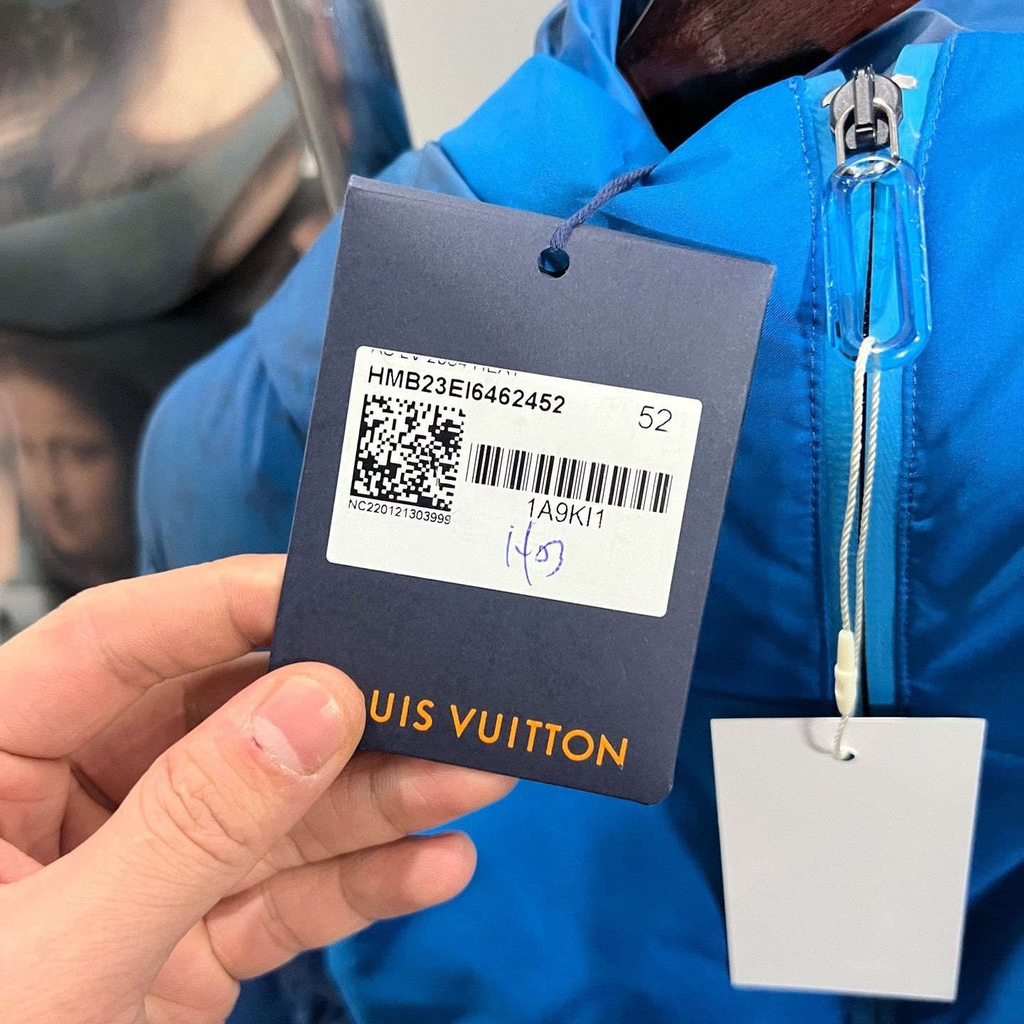 Louis Vuitton Louis Vuitton Down Blue Heavy Coat s Men Size US S / EU 44-46 / 1 - 5 Thumbnail