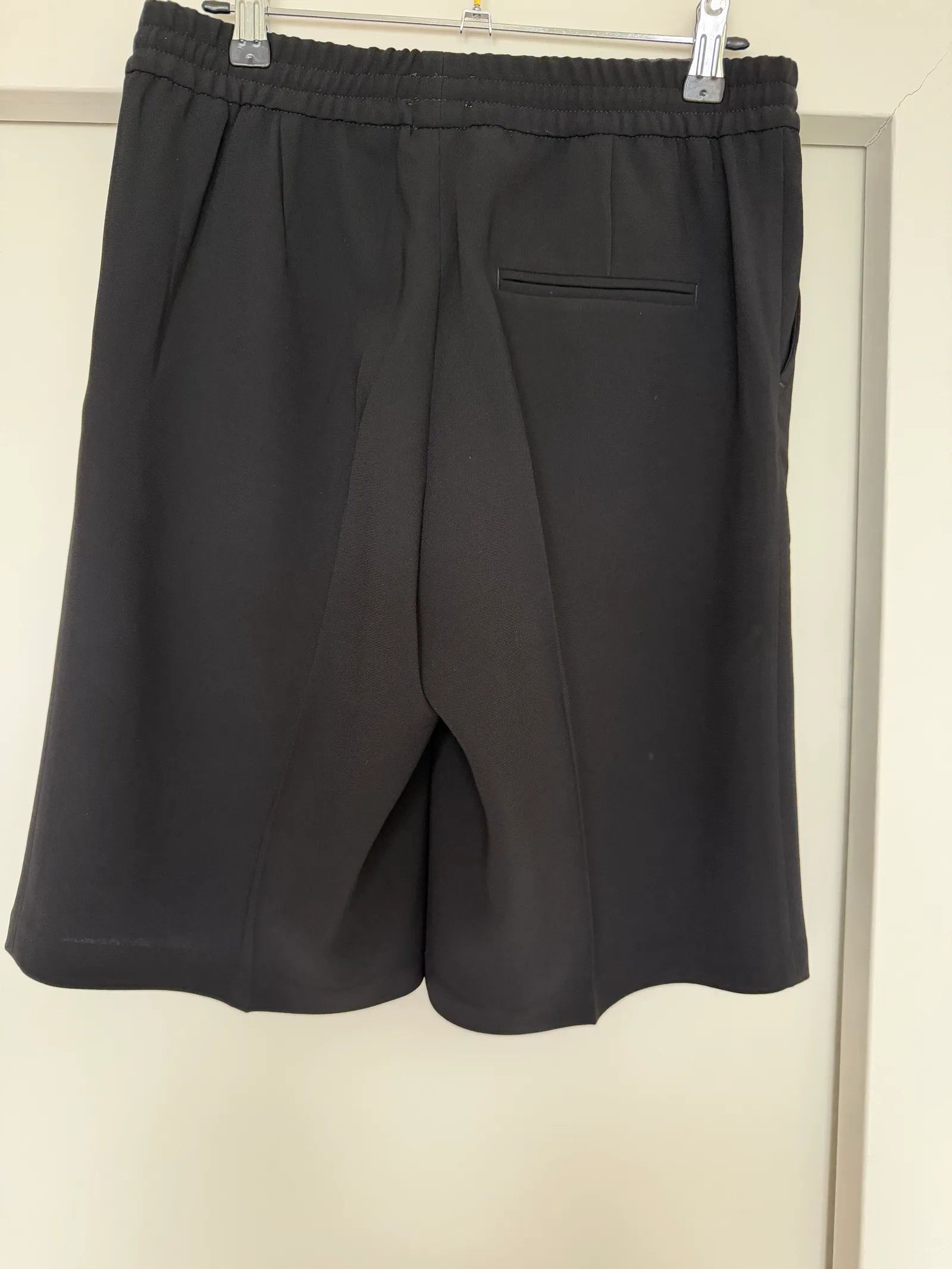 Filippa K Filippa K Matte High Waisted Shorts Shorts Size 26" / US 2 / IT 38 - 3 Thumbnail
