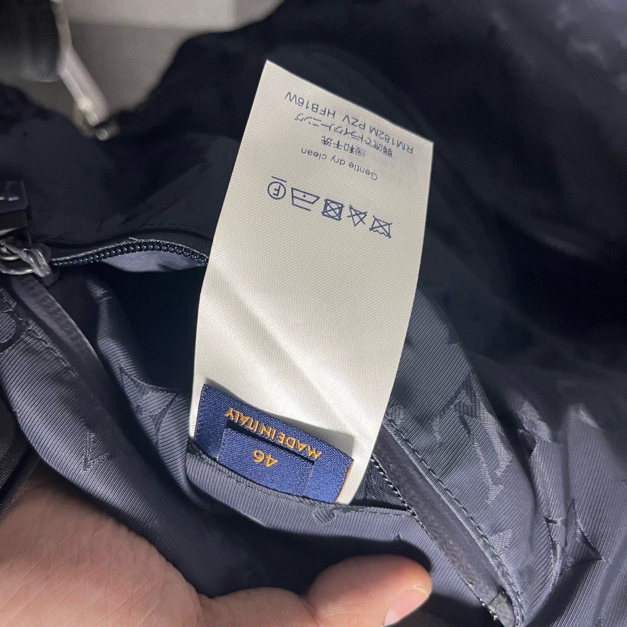 Louis Vuitton Louis Vuitton Light Jacket m Men Size US M / EU 48-50 / 2 - 4 Thumbnail