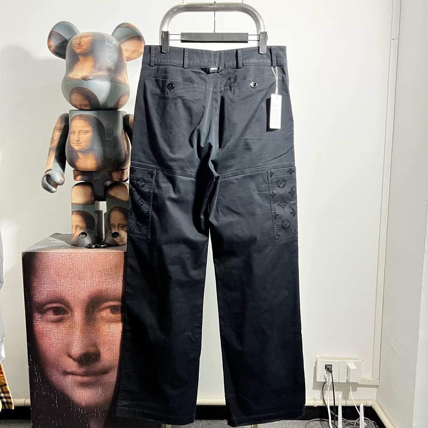 Louis Vuitton Louis Vuitton Casual Pants 32 Men Size US 32 / EU 48 - 2 Thumbnail