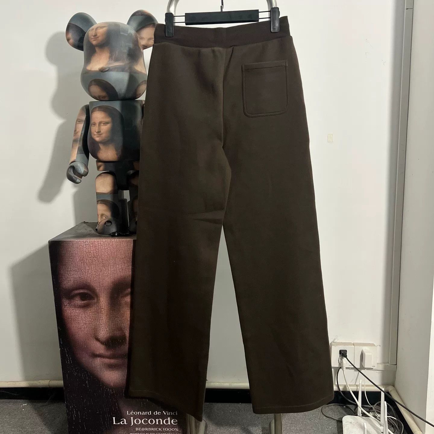 Louis Vuitton Louis Vuitton Embroidered Casual Pants 30 Men Size US 30 / EU 46 - 2 Thumbnail