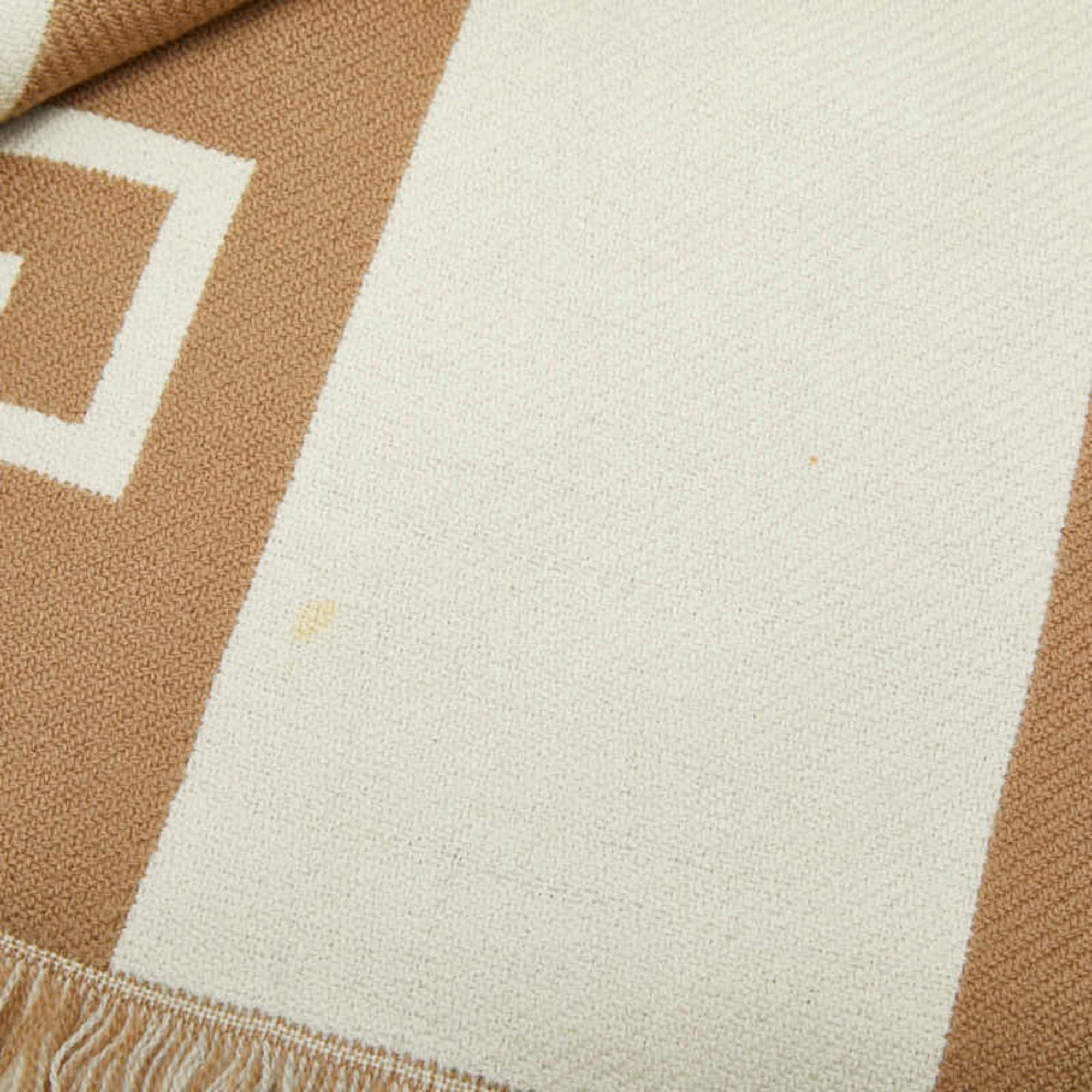 Gucci Gucci G-logo scarf, beige/brown wool, women's. Size ONE SIZE - 5 Thumbnail