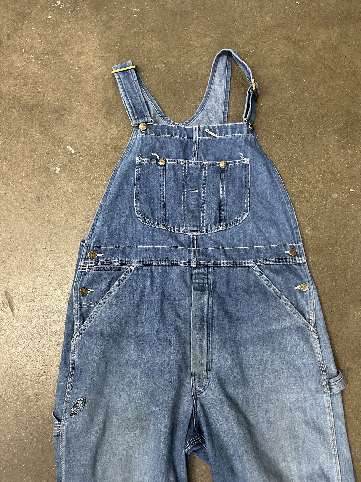Carhartt × Vintage Vintage 1980s Sears Roebuck Carpenter Workwear Denim Oceralls Size 40 Size US 40 / EU 56 - 2 Thumbnail