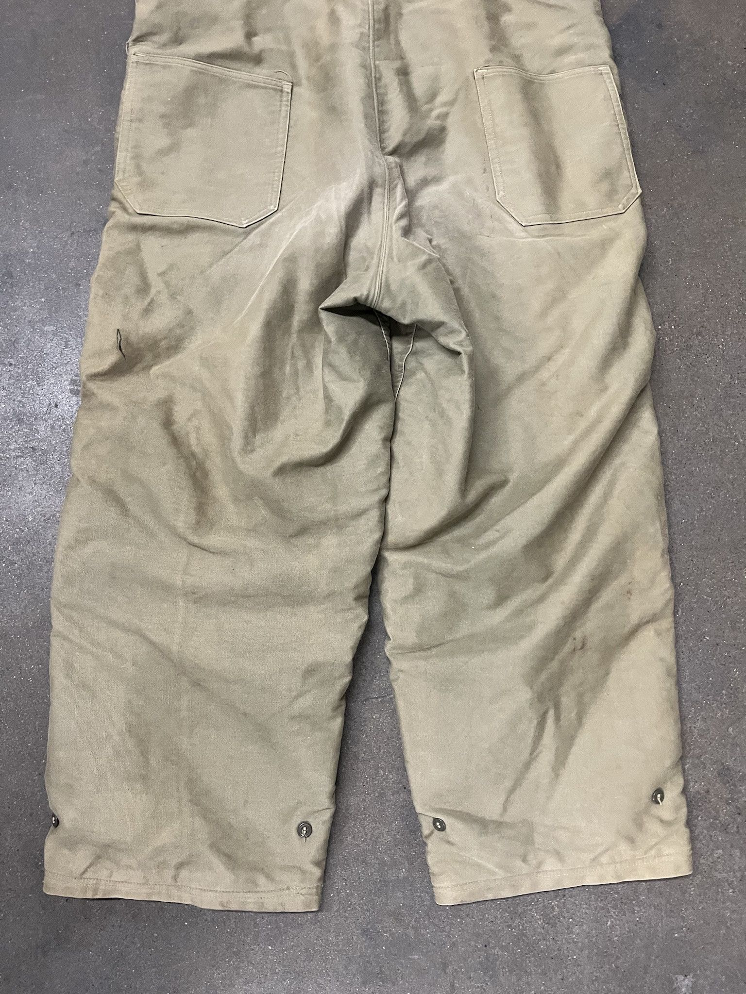 Vintage Vintage 1940s WW2 US Navy Deck Pants Bib Overalls Size L Size US L / EU 52-54 / 3 - 7 Thumbnail
