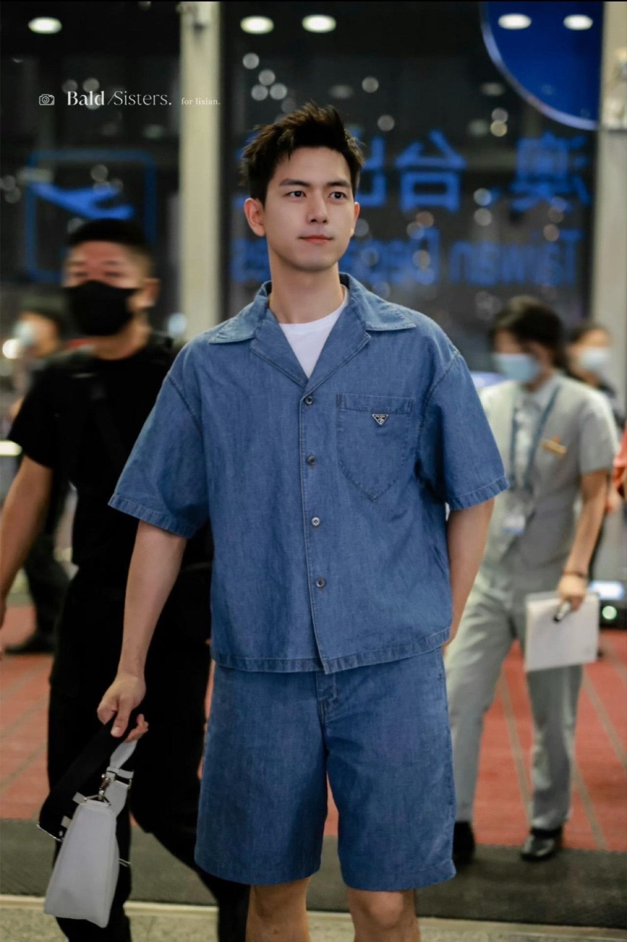 Prada Prada SS23 Blue Denim Lapel Short-Sleeve Shirt Size US M / EU 48-50 / 2 - 8 Thumbnail