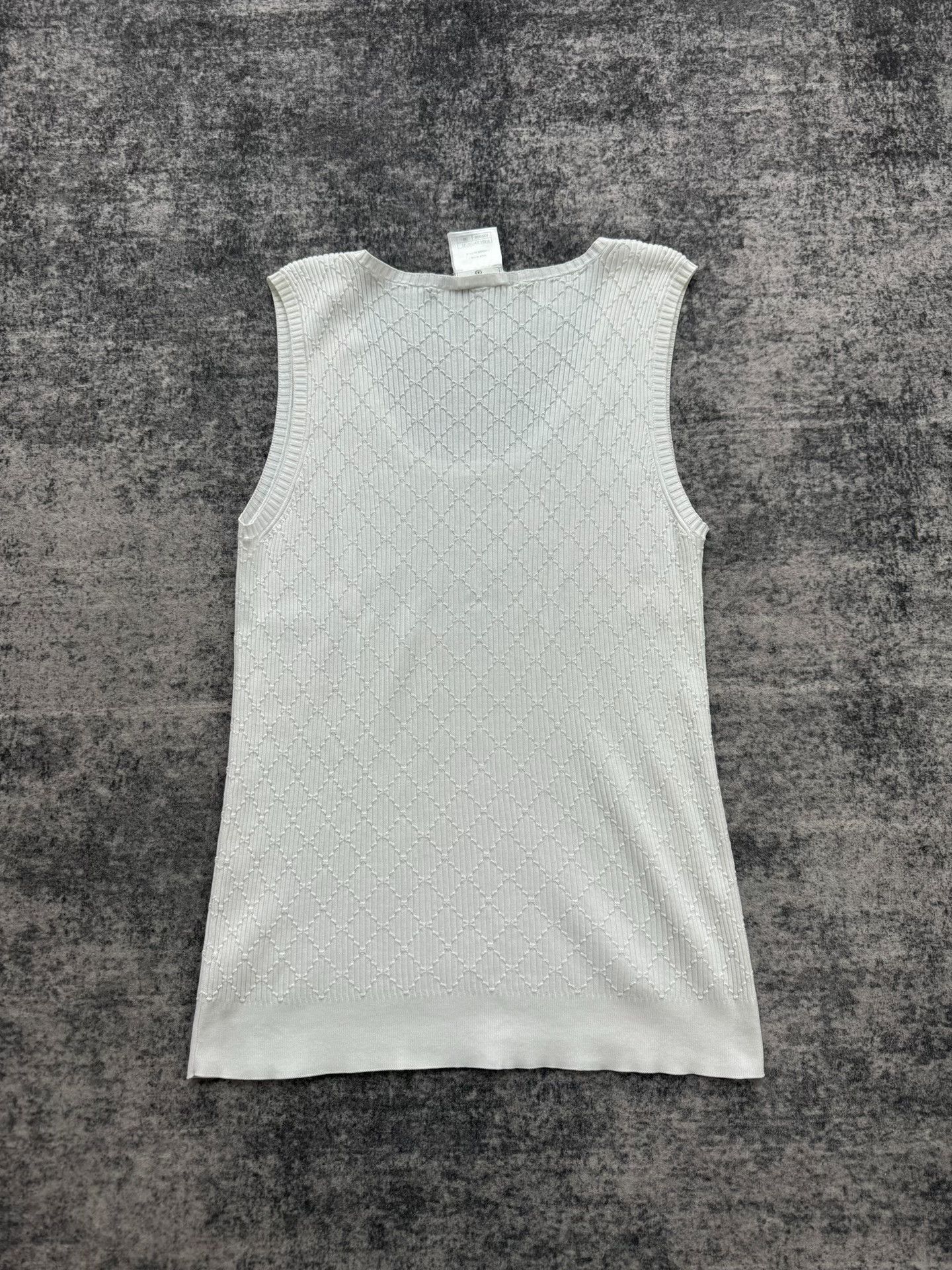 Chanel Chanel Women's Vest Size S / US 4 / IT 40 - 2 Thumbnail