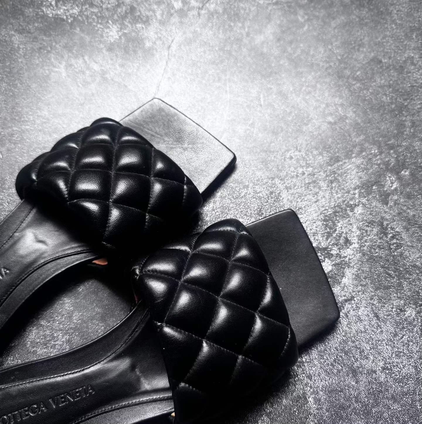 Bottega Veneta BOTTEGA VENETA Sheepskin Slippers Size US 5 / IT 35 - 3 Thumbnail