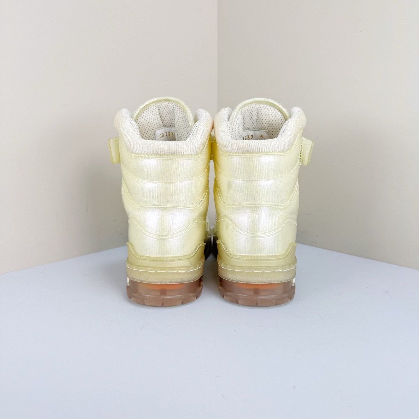 Louis Vuitton Louis Vuitton Transparent High-Top Trainer Size US 8 / IT 38 - 3 Thumbnail