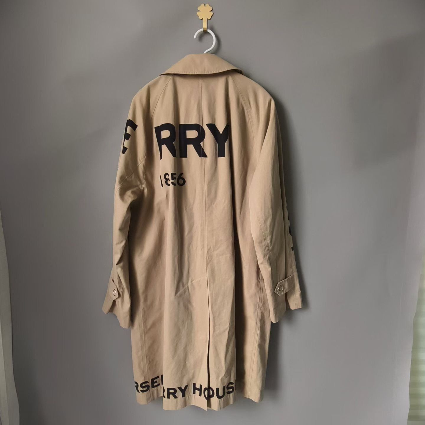 Burberry Burberry Beige Logo Trench Coat Size XXS / US 00 / IT 34 - 2 Thumbnail