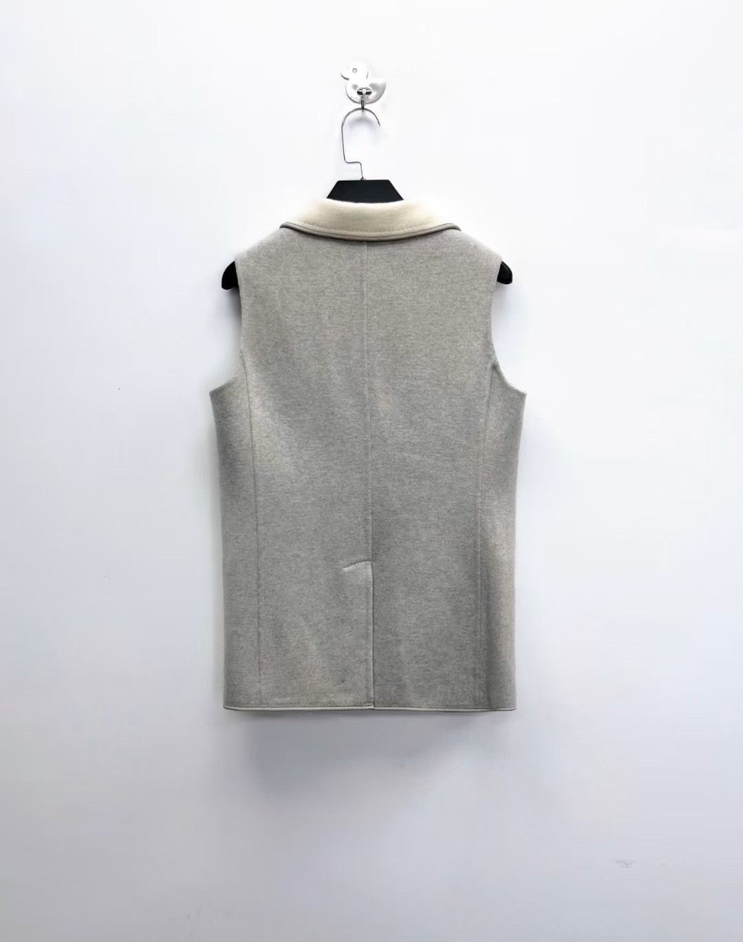 Loro Piana Loro Piana SS25 Cashmere Vest Size US S / EU 44-46 / 1 - 2 Thumbnail