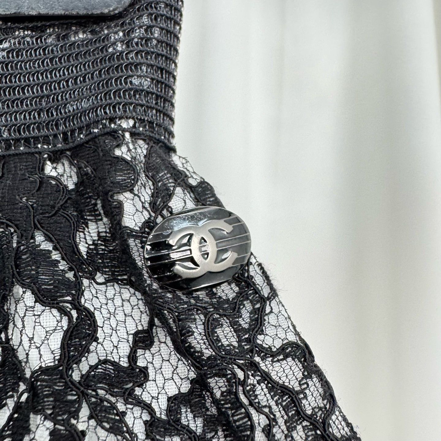 Chanel Chanel Black Lace Logo Shorts Size 34" / US 12 / IT 48 - 5 Thumbnail
