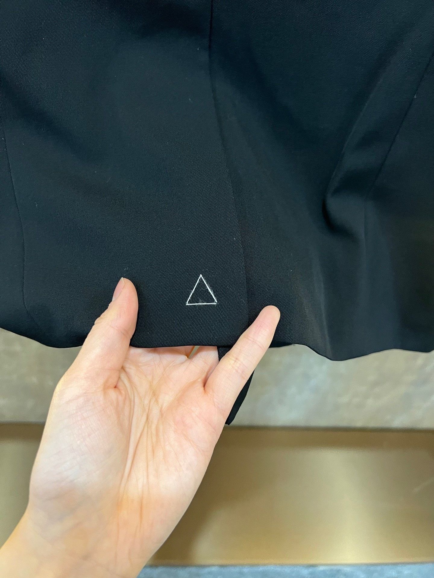 Bottega Veneta Bottega Veneta Black Triangle Logo Blazer Size XS / US 0-2 / IT 36-38 - 3 Thumbnail