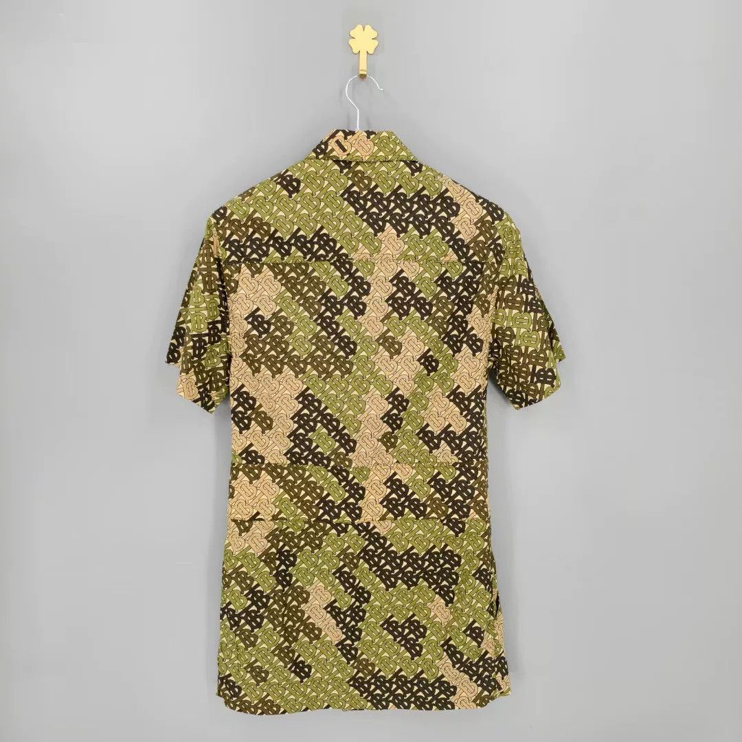 Burberry Burberry Army Green All-Over Print Short-Sleeve Dress Size XXS / US 00 / IT 34 - 2 Thumbnail