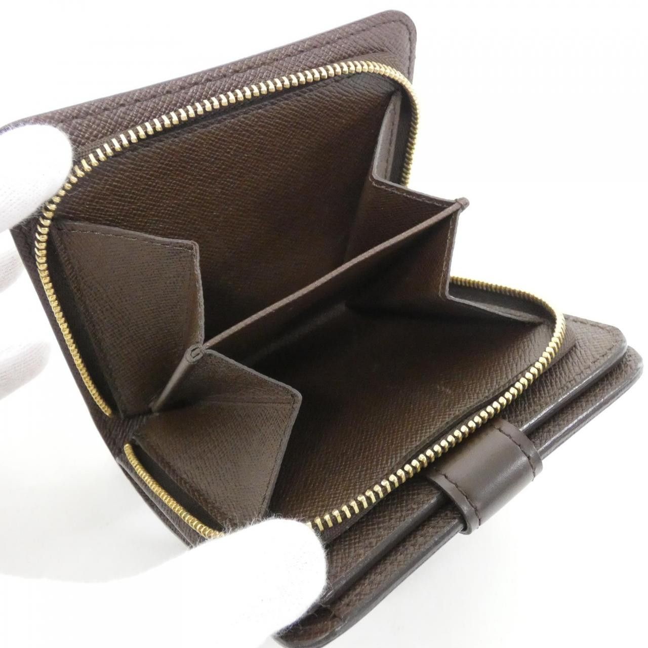 Louis Vuitton Louis Vuitton Louis Vuitton Damier Wallet Textile Short Wallet N61668 DUTY FREE for USA Size ONE SIZE - 8 Thumbnail