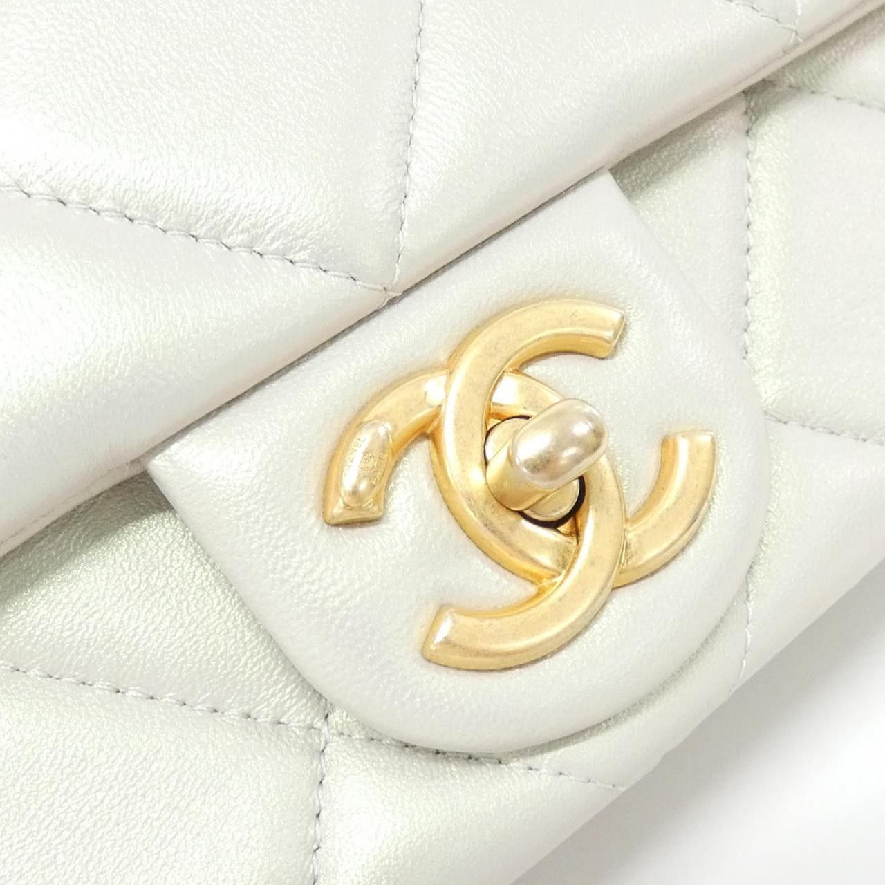 Chanel Chanel Chanel Lambskin Pearl Shoulder Bag Leather Shoulder Bag AS4861 DUTY FREE for USA Size ONE SIZE - 4 Thumbnail