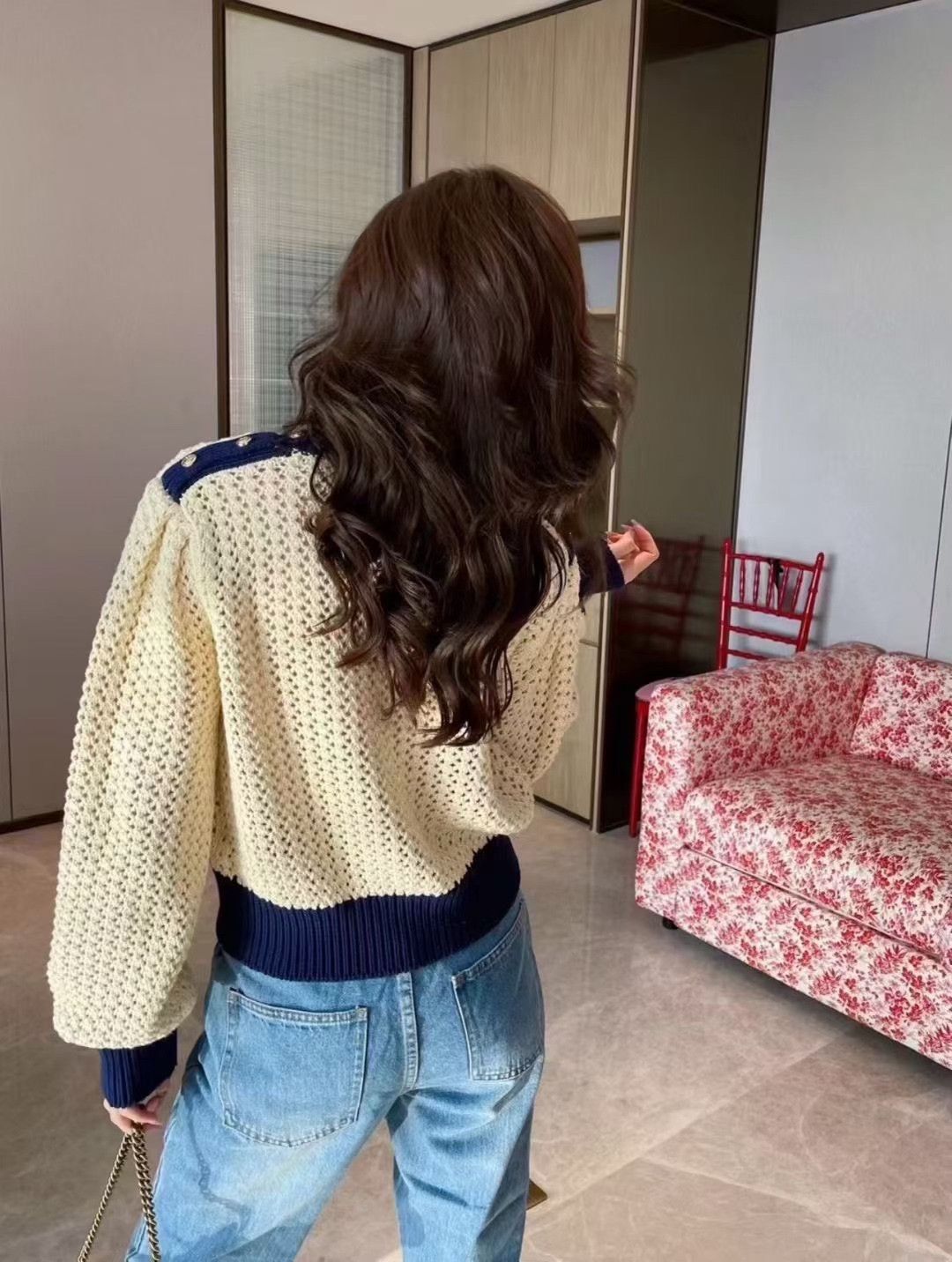 Gucci Gucci White Openwork Gold Buckle Knit Sweater Size US M / EU 48-50 / 2 - 9 Thumbnail