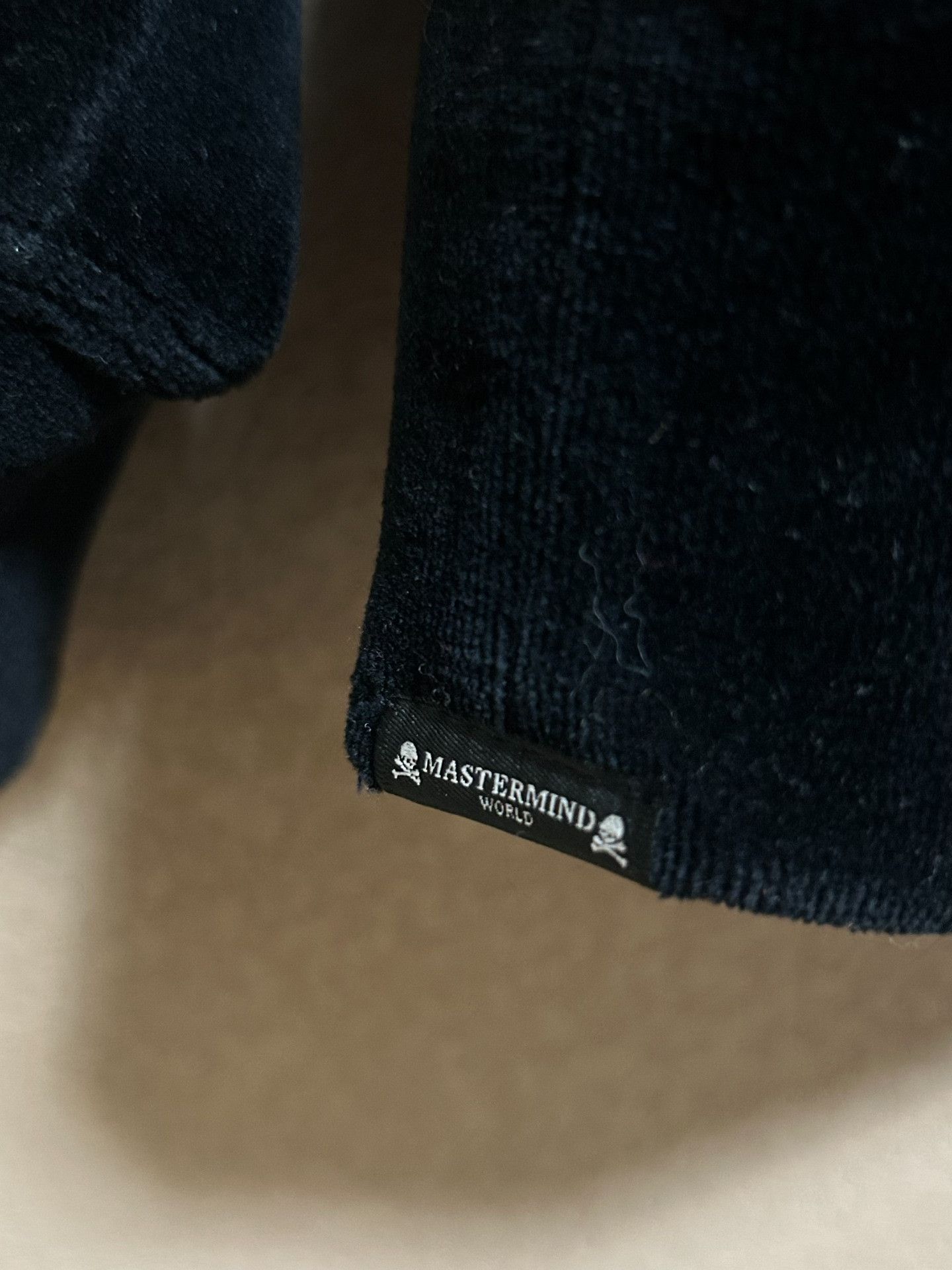 Mastermind World mastermind world MMW2022 velvet skull sweatshirt Size US M / EU 48-50 / 2 - 5 Thumbnail