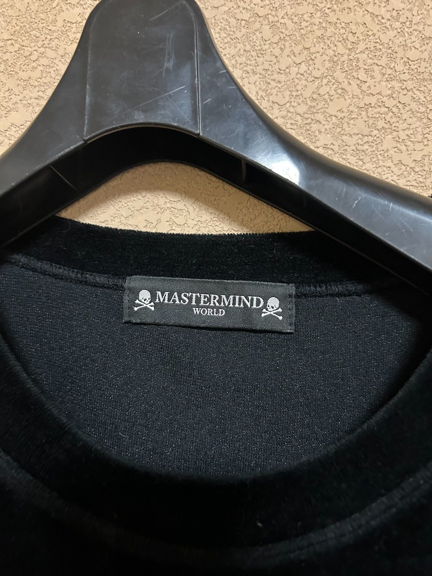 Mastermind World mastermind world MMW2022 velvet skull sweatshirt Size US M / EU 48-50 / 2 - 6 Thumbnail