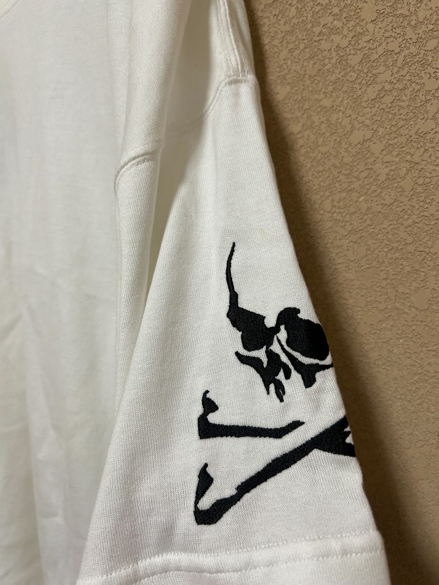 Mastermind World mastermind world MMJ Skull Embroidered Tee Size US L / EU 52-54 / 3 - 4 Thumbnail