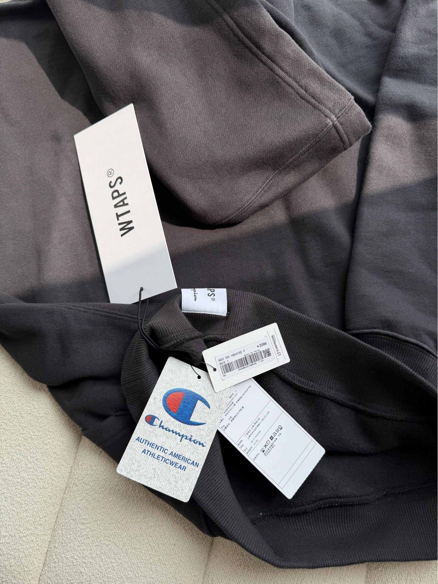 Wtaps WTAPS x Champion Hooded Sweatshirt Size US S / EU 44-46 / 1 - 3 Thumbnail